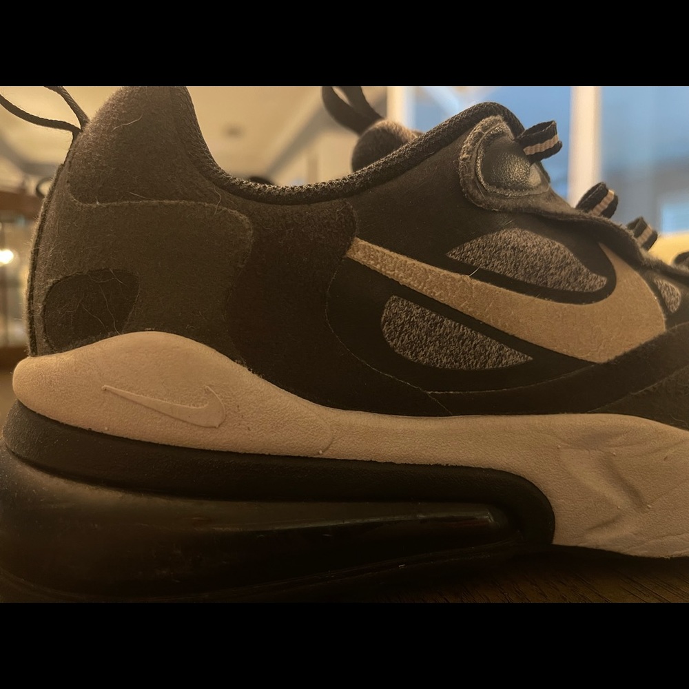 Nike Air React 7c Shoes (Size US: 7Y)- no laces